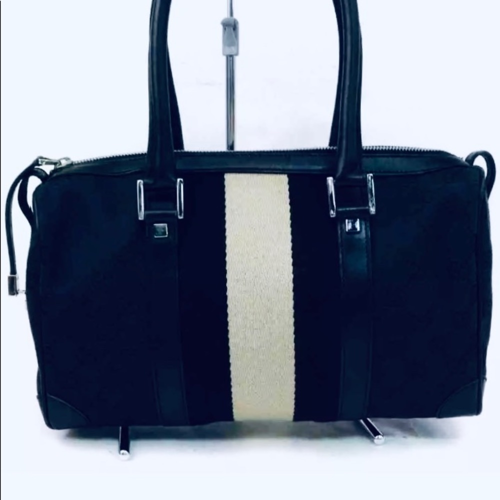 Gucci GG Sherry Hand Bag Purse Satchel